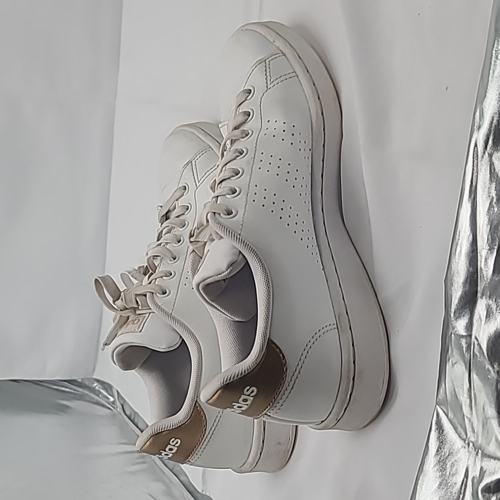 Adidas Womens Cloudfoam Advantage AW4323 White Casual Shoes Sneakers Size 8 - Picture 2 of 4